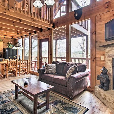 Sevierville Sanctuary Hot Tub, Pool Table And Deck! Bagian luar foto
