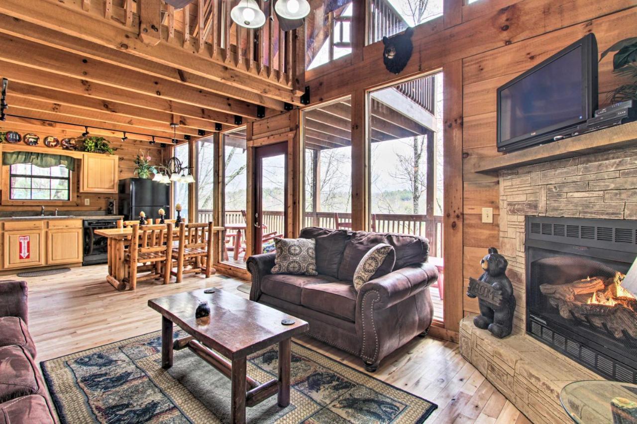 Sevierville Sanctuary Hot Tub, Pool Table And Deck! Bagian luar foto