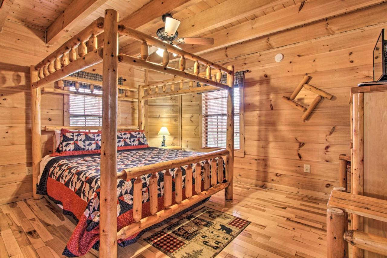 Sevierville Sanctuary Hot Tub, Pool Table And Deck! Bagian luar foto
